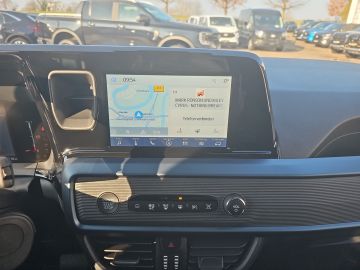 Bild 12 Ford Tourneo Courier Active Navi ACC Klimaautom DAB S