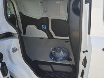 Bild 10 Ford Transit Courier -e BEV Trend Klimaautom LenkradH
