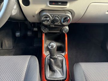 Bild 15 Suzuki Ignis Comfort LED AHK Apple CarPlay Android Auto