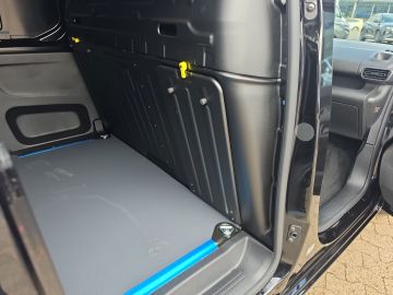 Bild 17 Citroën Berlingo Kasten L1H1 M LED Fernlichtass. Verkehr