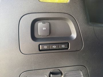 Bild 17 Ford S-Max Titanium Navi Memory Sitze Soundsystem LED