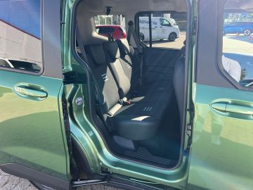 Bild 10 Ford Tourneo Courier Active Navi Leder Soundsystem AC