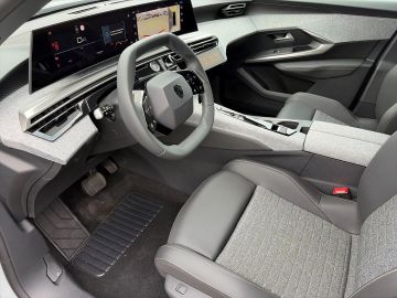 Bild 9 Peugeot 3008 Hybrid Allure AHK-abnehmbar Navi Digitales