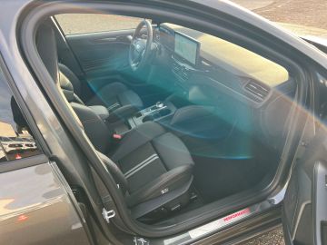 Bild 13 Ford Focus Turnier ST X kostenlose Fahrzeuglieferung