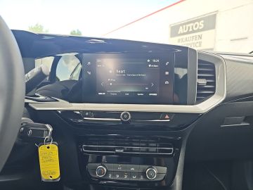 Bild 12 Opel Mokka Elegance Digitales Cockpit LED Apple CarPl