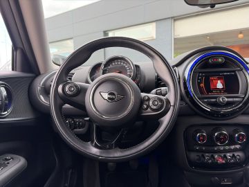 Bild 14 MINI One Clubman Mehrzonenklima SHZ Keyless Notbremsa