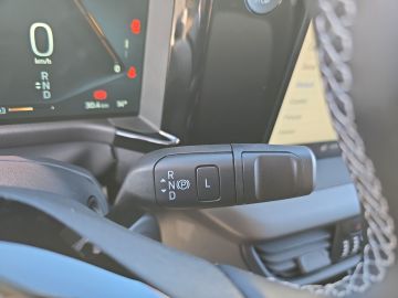 Bild 15 Ford Transit Courier BEV Trend Apple CarPlay Android