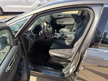 Bild 9 Ford S-Max Titanium Navi Memory Sitze Soundsystem LED