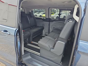 Bild 10 Ford Tourneo Custom 320 L1 Titanium FWD Navi B & O L