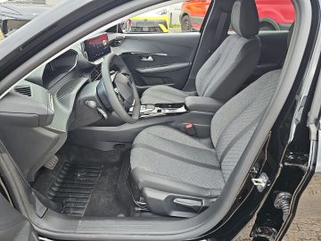 Bild 9 Peugeot 208 Hybrid 110 Allure Navi Digitales Cockpit LED