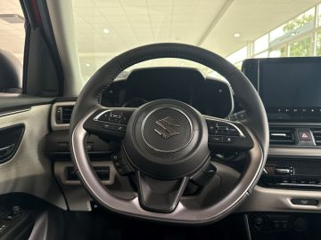 Bild 14 Suzuki Swift 1.2 Comfort+ CVT Navi LED Klimaautom DAB S