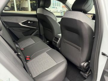 Bild 10 Peugeot 3008 Hybrid Allure AHK-abnehmbar Navi Digitales