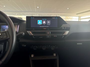 Bild 12 Citroën C4 Max HUD Navi Digitales Cockpit LED ACC Apple