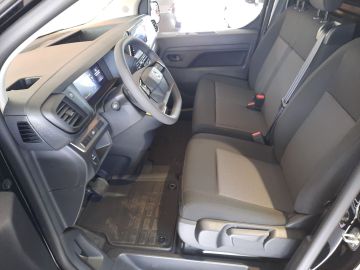 Bild 9 Opel Vivaro Electric kostenlose Fahrzeuglieferung inn