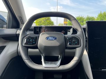 Bild 14 Ford Explorer Premium AWD HUD AHK-el. klappb. Navi Le