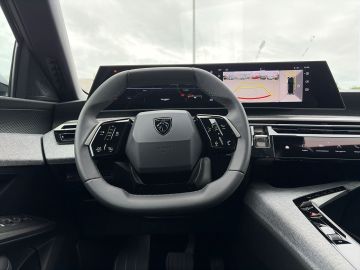 Bild 14 Peugeot 3008 Hybrid Allure AHK-abnehmbar Navi Digitales