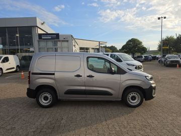 Bild 6 Citroën Berlingo Kasten L1H1 M LED DAB Fernlichtass. Ver