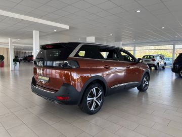 Bild 5 Peugeot 5008 GT Hybrid 7-Sitzer Navi Digitales Cockpit A