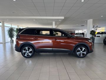 Bild 6 Peugeot 5008 GT Hybrid 7-Sitzer Navi Digitales Cockpit A