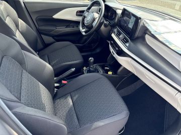 Bild 13 Suzuki Swift Club 1.2 Mild Hybrid Navi LED Apple CarPla