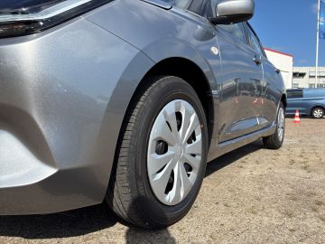 Bild 7 Suzuki Swift Club 1.2 Mild Hybrid Navi LED Apple CarPla