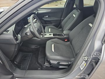 Bild 9 Opel Mokka Ultimate Navi Digitales Cockpit LED Blendf