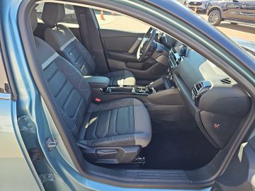 Bild 13 Citroën C4 Max HUD Navi Digitales Cockpit LED ACC Apple