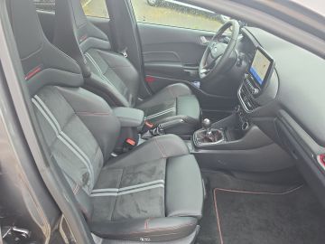 Bild 13 Ford Fiesta ST X Sportpaket Navi LED Blendfreies Fern