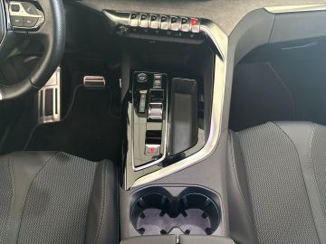 Bild 15 Peugeot 5008 GT Hybrid 7-Sitzer Navi Digitales Cockpit A