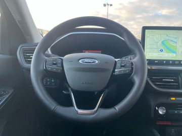 Bild 14 Ford Kuga Titanium Navi Digitales Cockpit LED Mehrzon