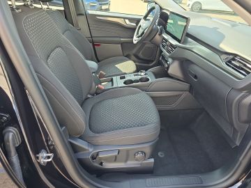 Bild 13 Ford Kuga Titanium PHEV Navi digitales Cockpit B & O