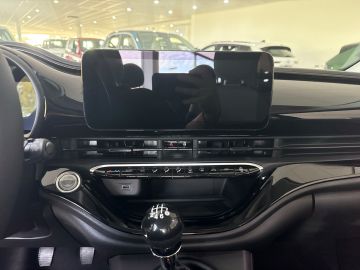 Bild 12 Fiat 500 Icon Mild Hybrid 1.2 Digitales Cockpit Apple