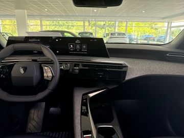 Bild 11 Peugeot 3008 Hybrid Allure AHK-abnehmbar Navi Digitales