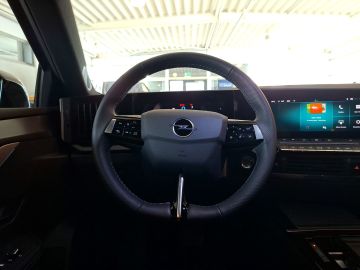 Bild 14 Opel Astra GS 360 Kamera LED ACC Apple CarPlay Androi