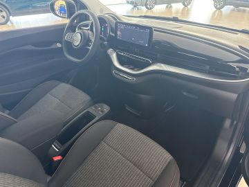 Bild 13 Fiat 500e Icon Navi Memory Sitze Apple CarPlay Androi