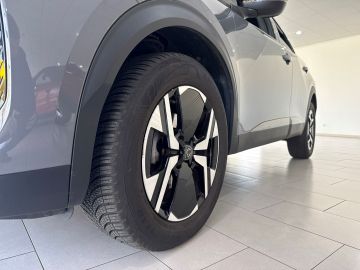 Bild 7 Peugeot 2008 Allure LED Apple CarPlay Android Auto Klima