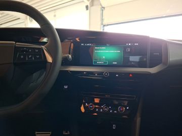 Bild 12 Opel Mokka e Ultimate Navi Digitales Cockpit LED Blen