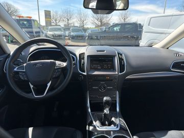 Bild 11 Ford S-Max Titanium Navi Memory Sitze Soundsystem LED