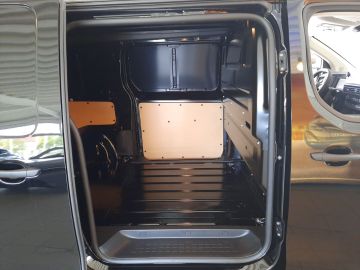 Bild 10 Opel Vivaro Electric kostenlose Fahrzeuglieferung inn