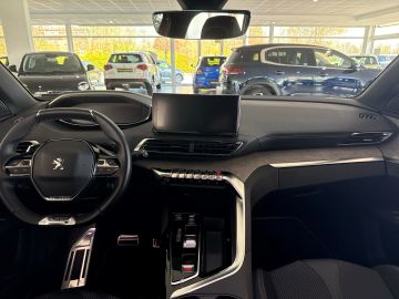 Bild 11 Peugeot 5008 GT Hybrid 7-Sitzer Navi Digitales Cockpit A